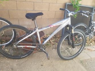 Specialized 26in hard rock dirt jumper bike