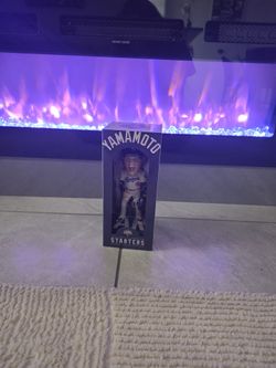 Yamamoto Dodgers Starters Bobblehead in box