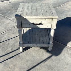 Coffee Table / End Table Farmhouse Style
