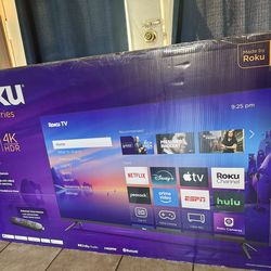 TV Roku/ Clothes