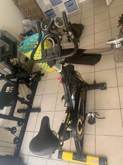 pooboo Exercise Bike,Stationary Bike for Home with Exclusive App,Magnetic Cycling Bike with Low noise for Home,Tablet Mount,LED Display and Fitness Co