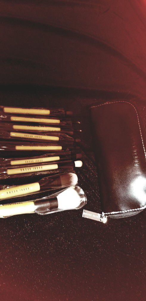 BOBBI BROWN Travel Size Makeup Brush Set