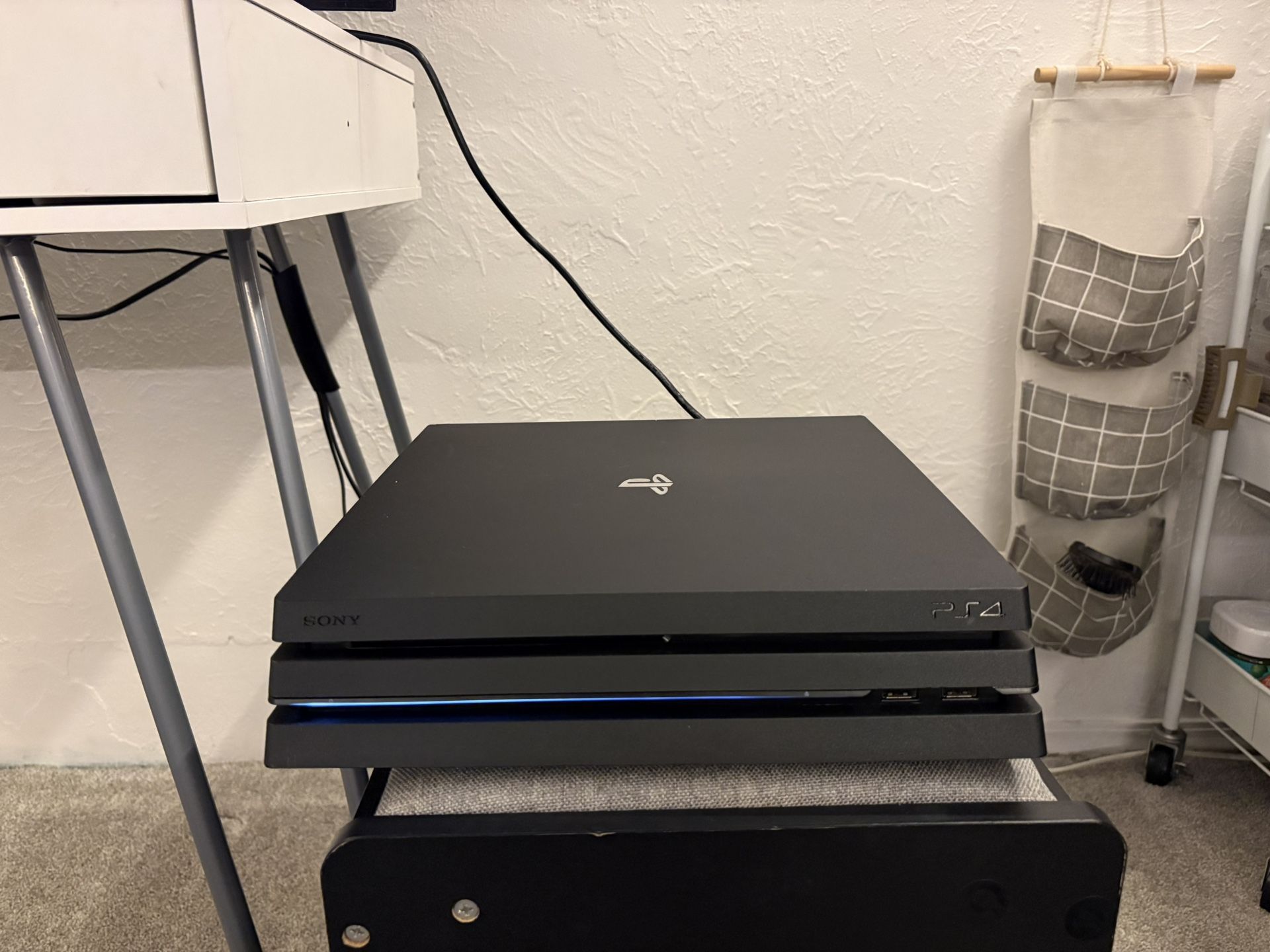 PS4 PRO $180 Obo