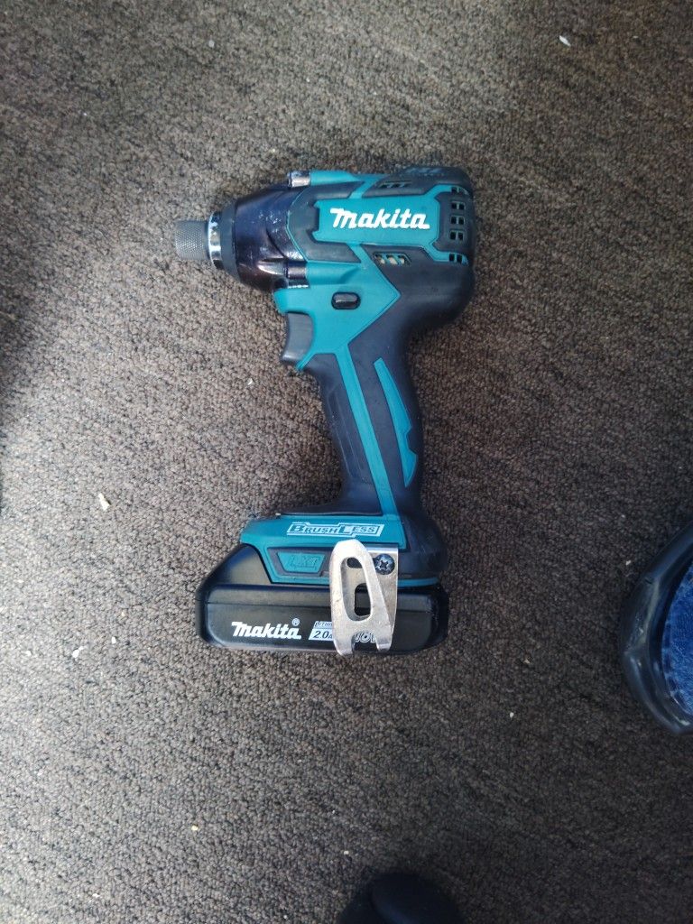 Inpacto Makita BRUSHLESS 18 VL Con Vateria Incluído 