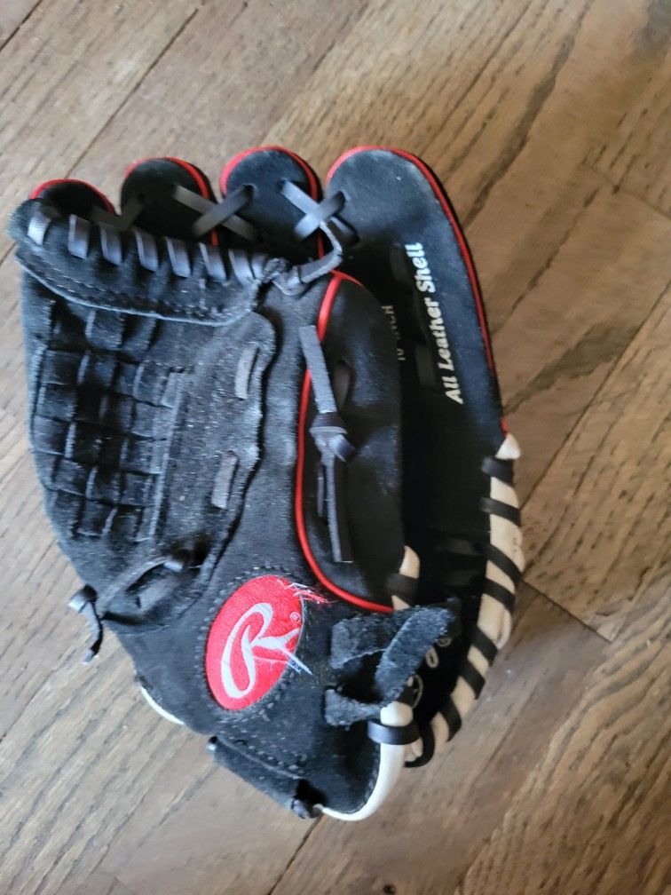 Rawlings 10" Baseball Glove
