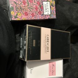 Females perfume