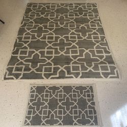 Rug gray