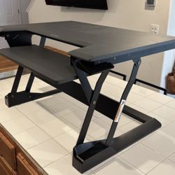 Ergotron WorkFit-T 33-397-085 Sit-Stand Desktop Workstation – Gray