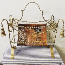 Vtg 1960s 19” H x 19” W Hollywood Regency-Style Gold Tassel Rope Magazine Holder
