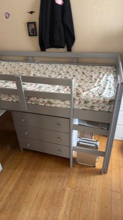 Twin mattress