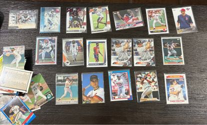 101 Sports Card Lot – Baseball & Football, Rookies + Stars + Older Variety Collectables – Only $10!