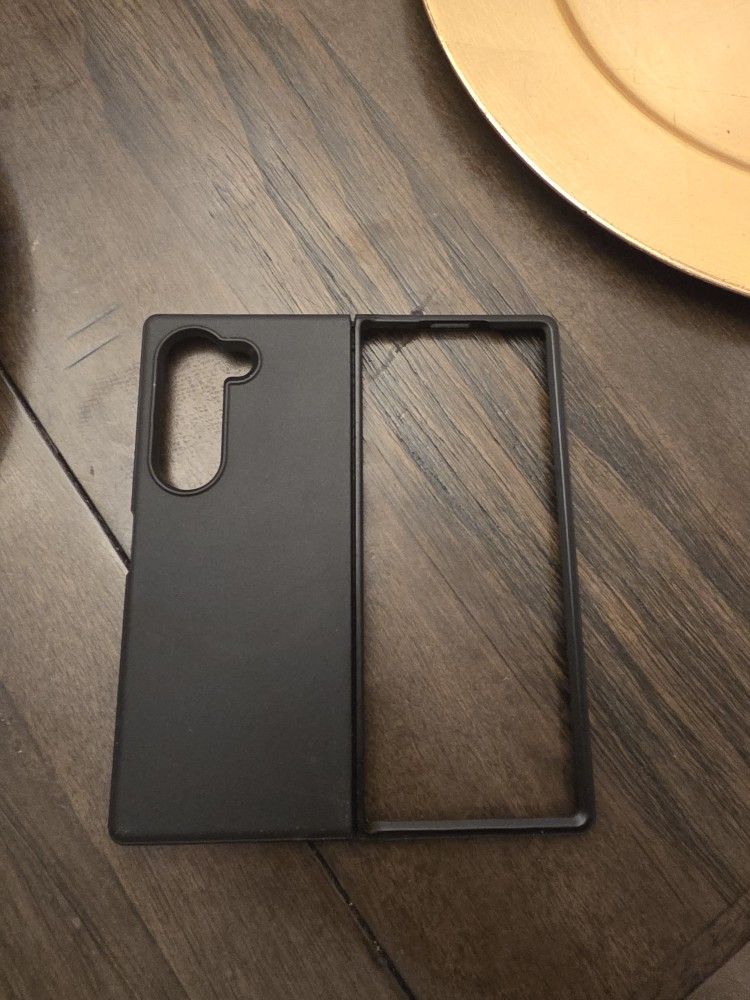 Galaxy z six fold case.