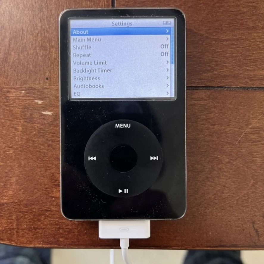 iPod Apple 5th Classic A1136 30GB Generation - | Video Black 200