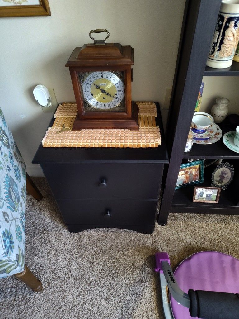 ($25) Like New Black Nightstand With Two Drawers