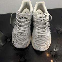 white asics gel-1130