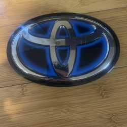 2024 Toyota Camry Front Emblem