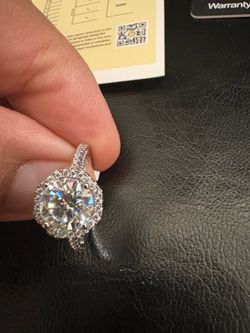 Round Halo Ring Size 6