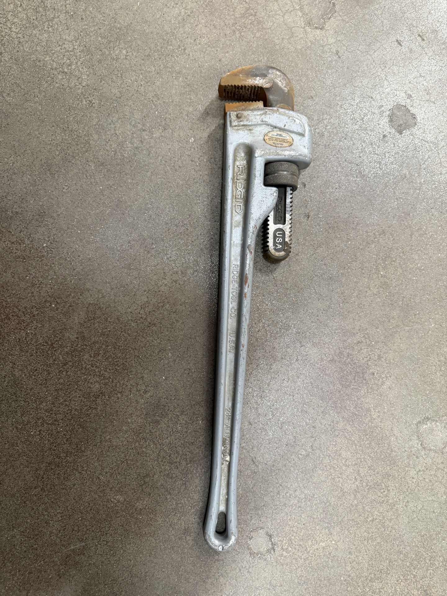 RIDGID 24" Aluminum Pipe Wrench Heavy Duty Plumbing Tool 