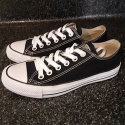 Converse womens 7 Great Condition 