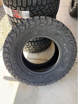 33/12.50R17 new tires venom power trail hunter RT