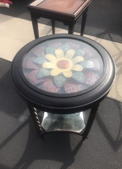 End tables , accent tables combo