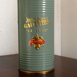 Jean Paul “Le Beau” 1:1 