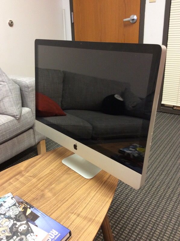 I-Mac w27" Screen! DOES NOT WORK! Selling for PARTS!