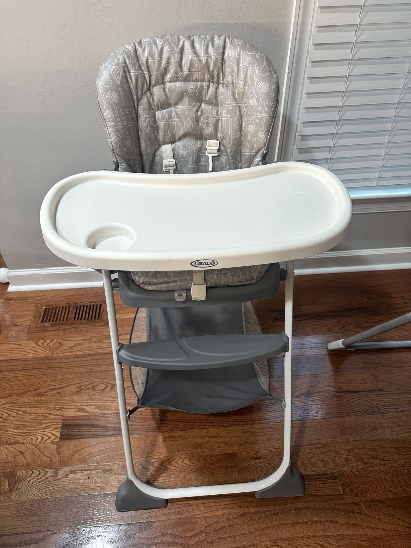 Graco Slim Snacker Highchair (99.99 MSRP)