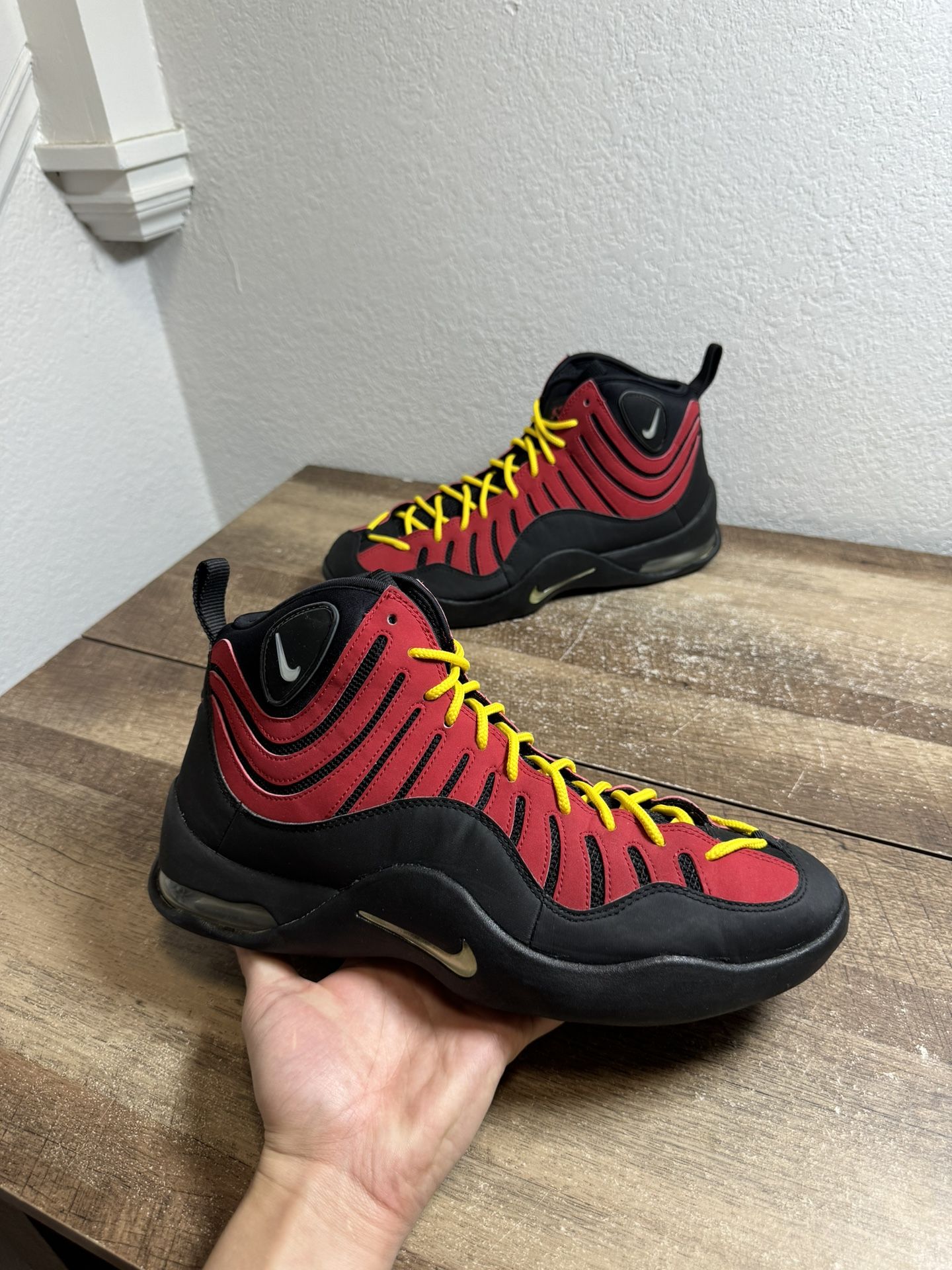 Nike Air Bakin 2013 Black Red Yellow OG High Size 11.5 316383-001 Shoes