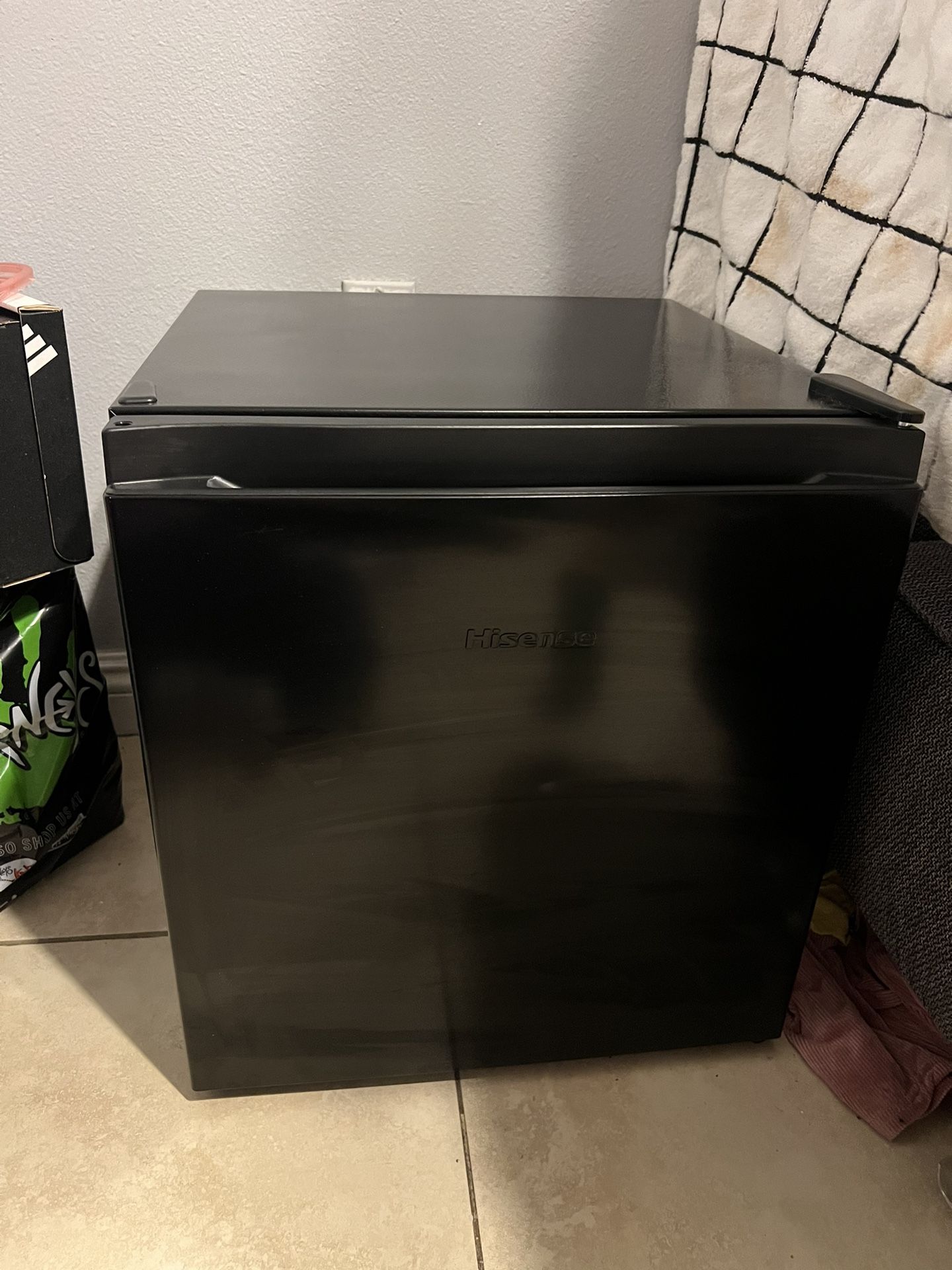 Hisense Mini Fridge