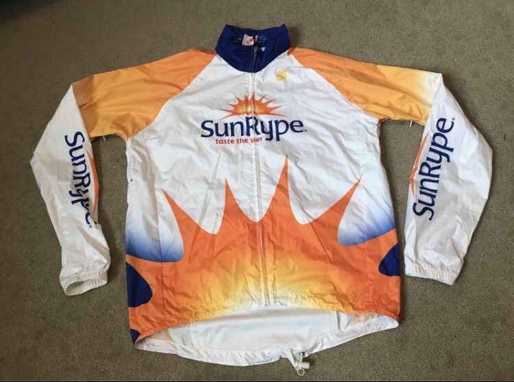 Women’s Cycling Windbreaker - Medium