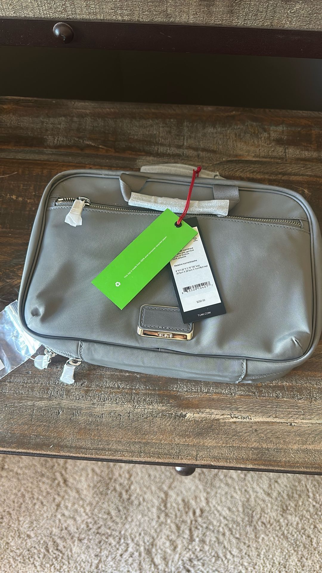 Tumi Voyageur Travel Cosmetic Case/Shave Kit NWT