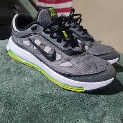 Nike Air Max Men Sz 10