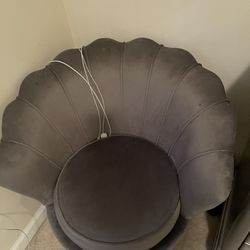 Gray chair 