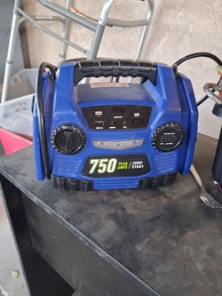 750 Peak Amp Portable Jump Starter