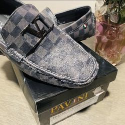 Young men’s Dress Shoes Size 7