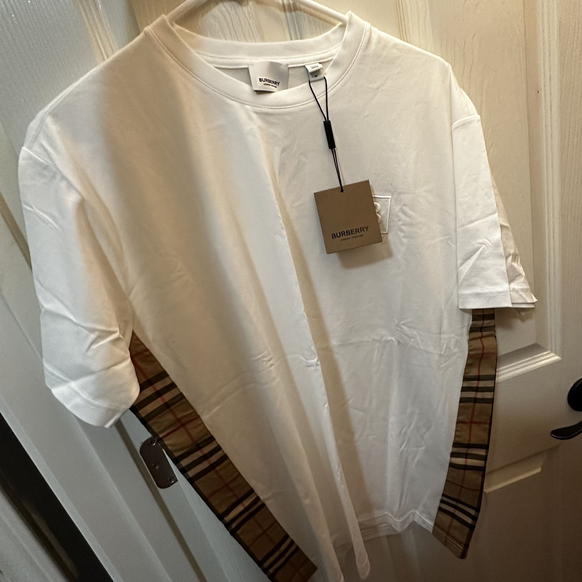 Burberry T-shirt