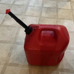 Midwest Can 5 Gallon Gas Can | 5 Gal Gasoline Can | Gently Used