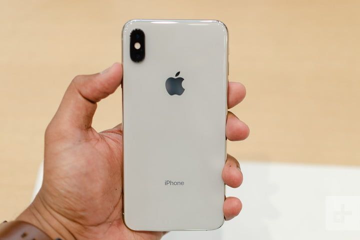 iPhone X (256gb) Comes With Charger and 1 Month Warranty