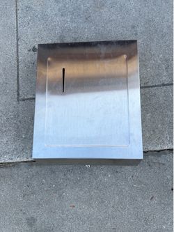 Stainless steel tissue dispenser