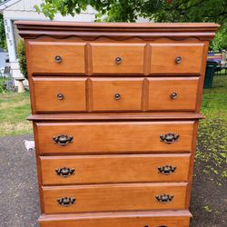 5 drawer wooden dresser vintage 