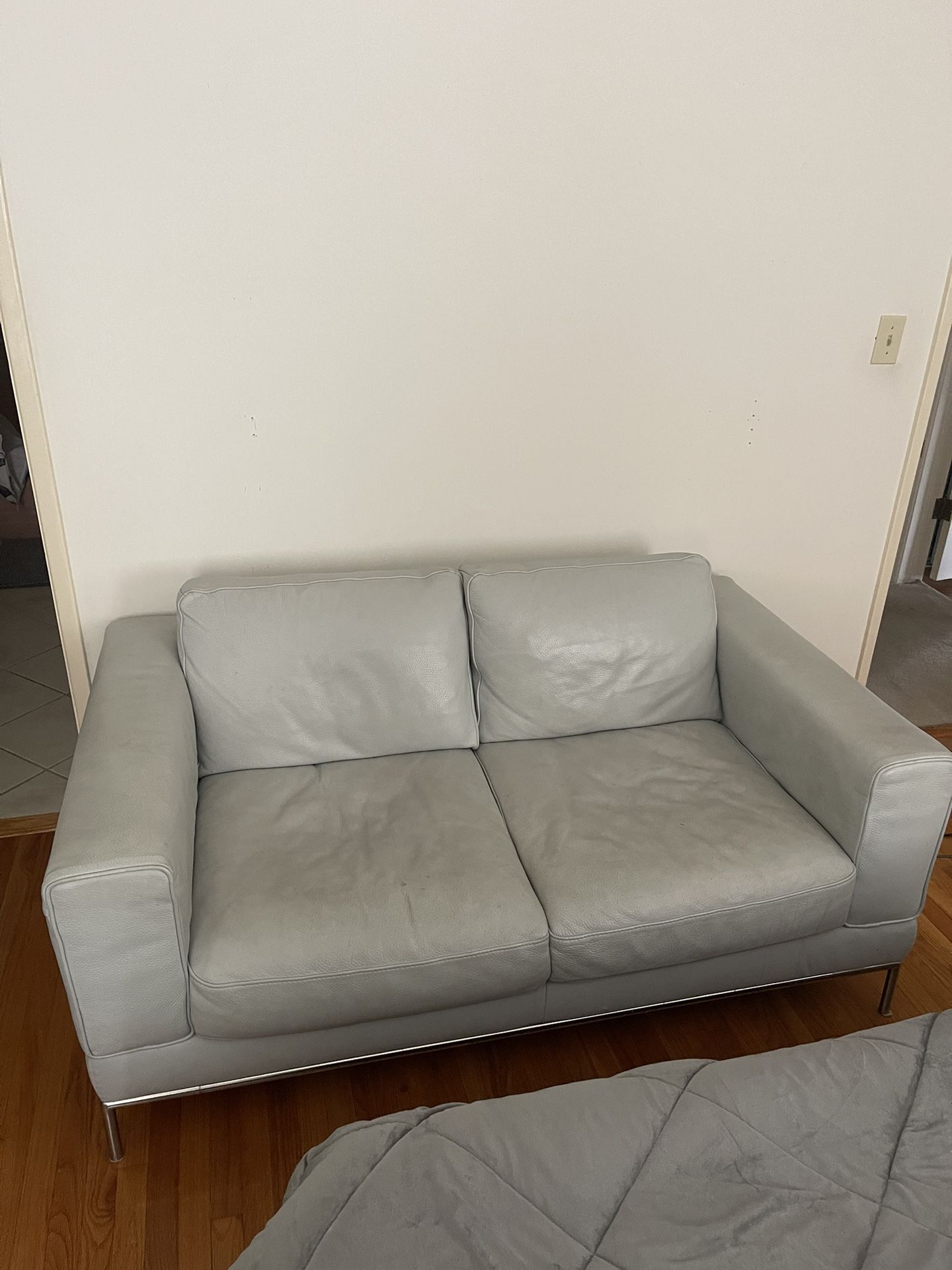 White Leather Couch Love Seat