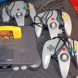 Nintendo 64 lot with RAM Expansion