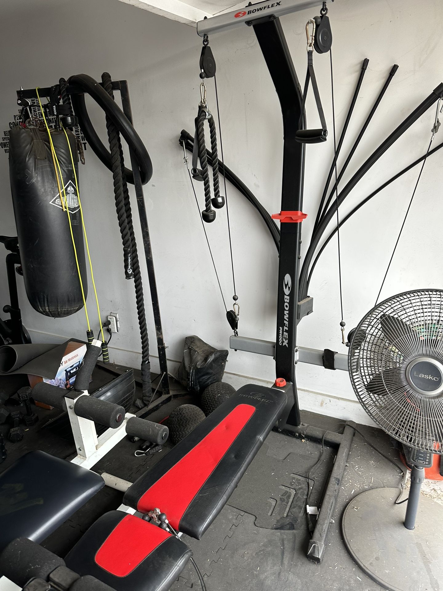 Bowles PR 1000 Home gym