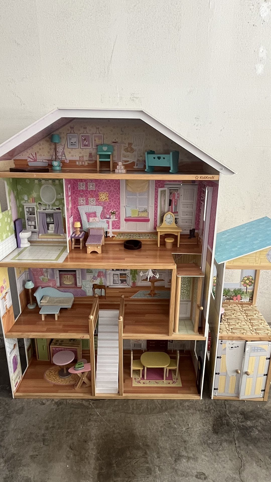 Toy House