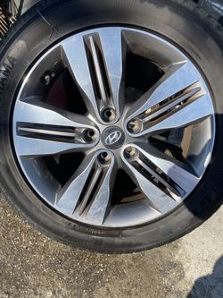 Hyundai 18” 5x 114.3mm Or 4.5 in, Single Rim 5 Lug
