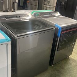 WhirlPool, Washer And Dryer Set YPYS0