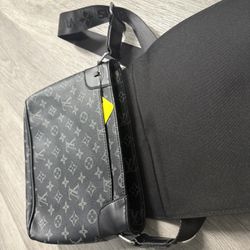 LV District Messenger Bag