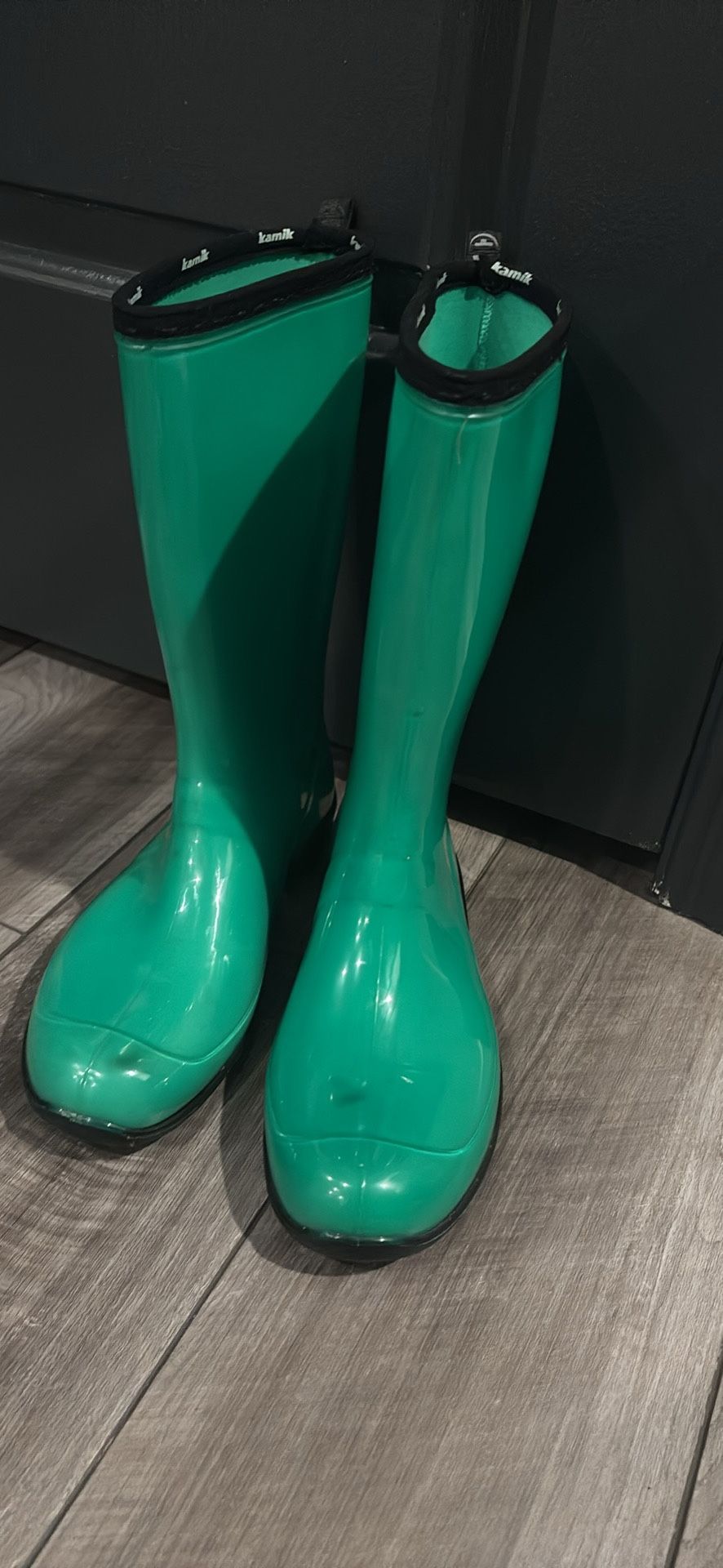 Kamik Women rain boots