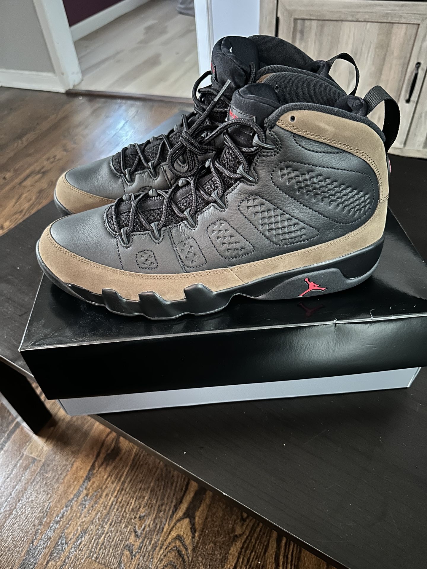 Air Jordan Retro 9 Olive